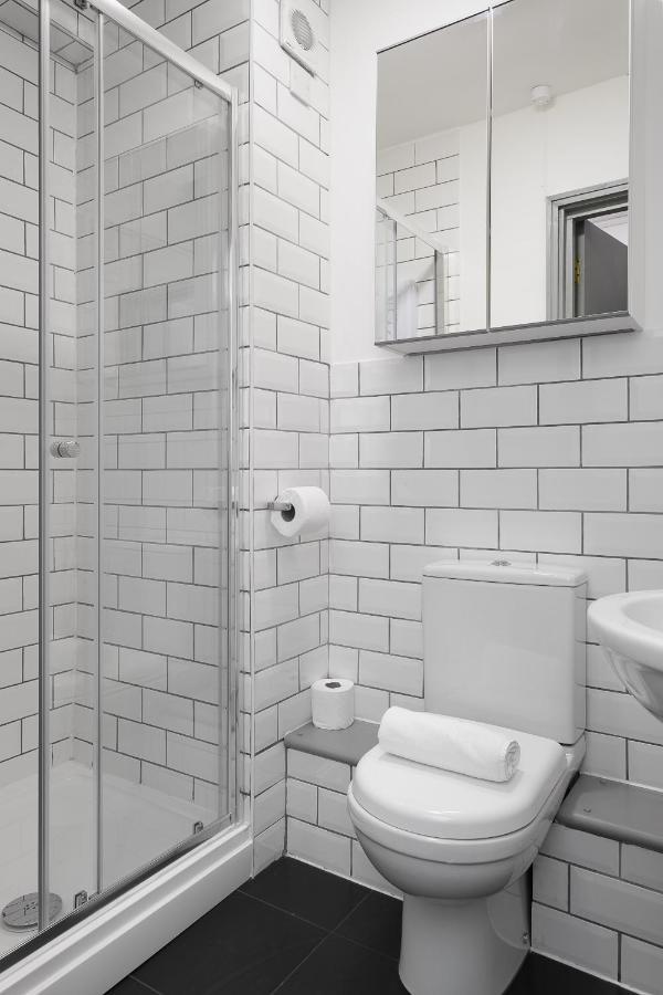 Sovereign Gate - 2 Double Bedroom Apartment In Portsmouth City Centre Εξωτερικό φωτογραφία